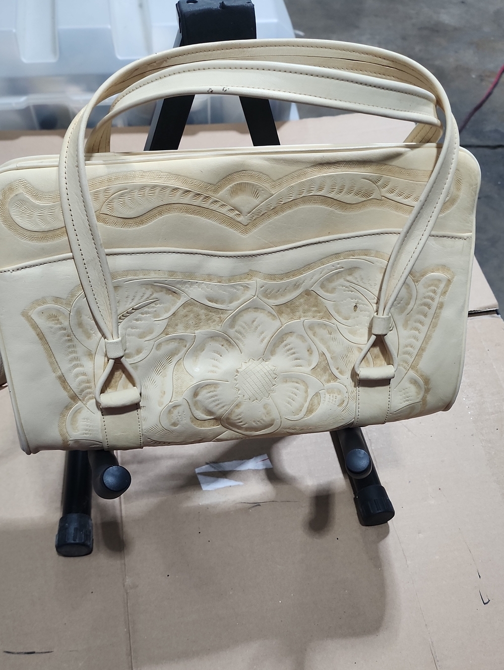 Vintage Cream Floral Tooled Women's Handbag.